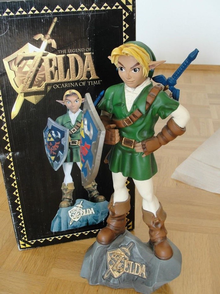 Link Statue From E3 1997