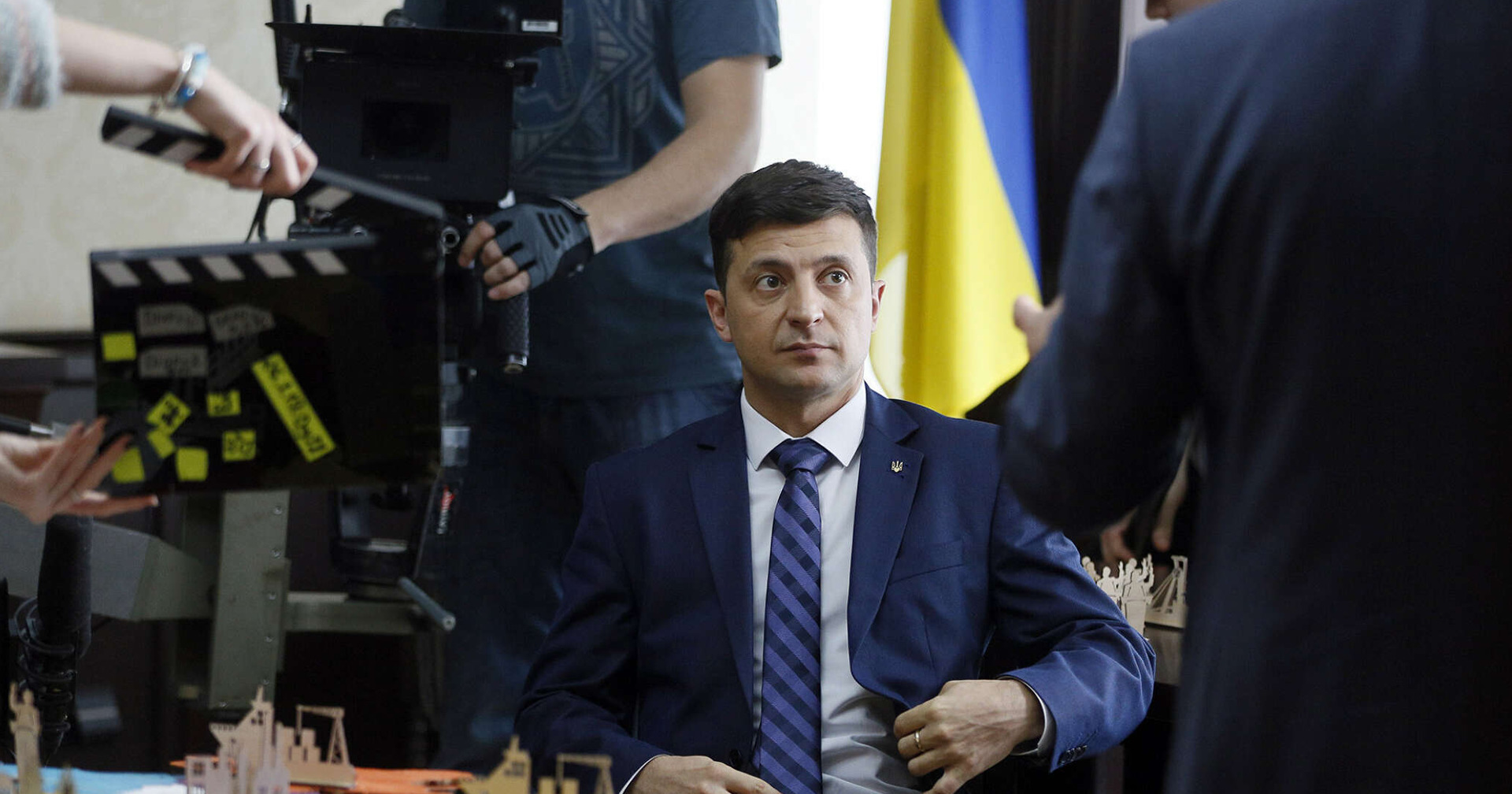 Volodymyr Zelensky จากดาราผู้แสดงเป็นประธานาธิบดี สู่การเป็นผู้นำตัวจริงของยูเครน