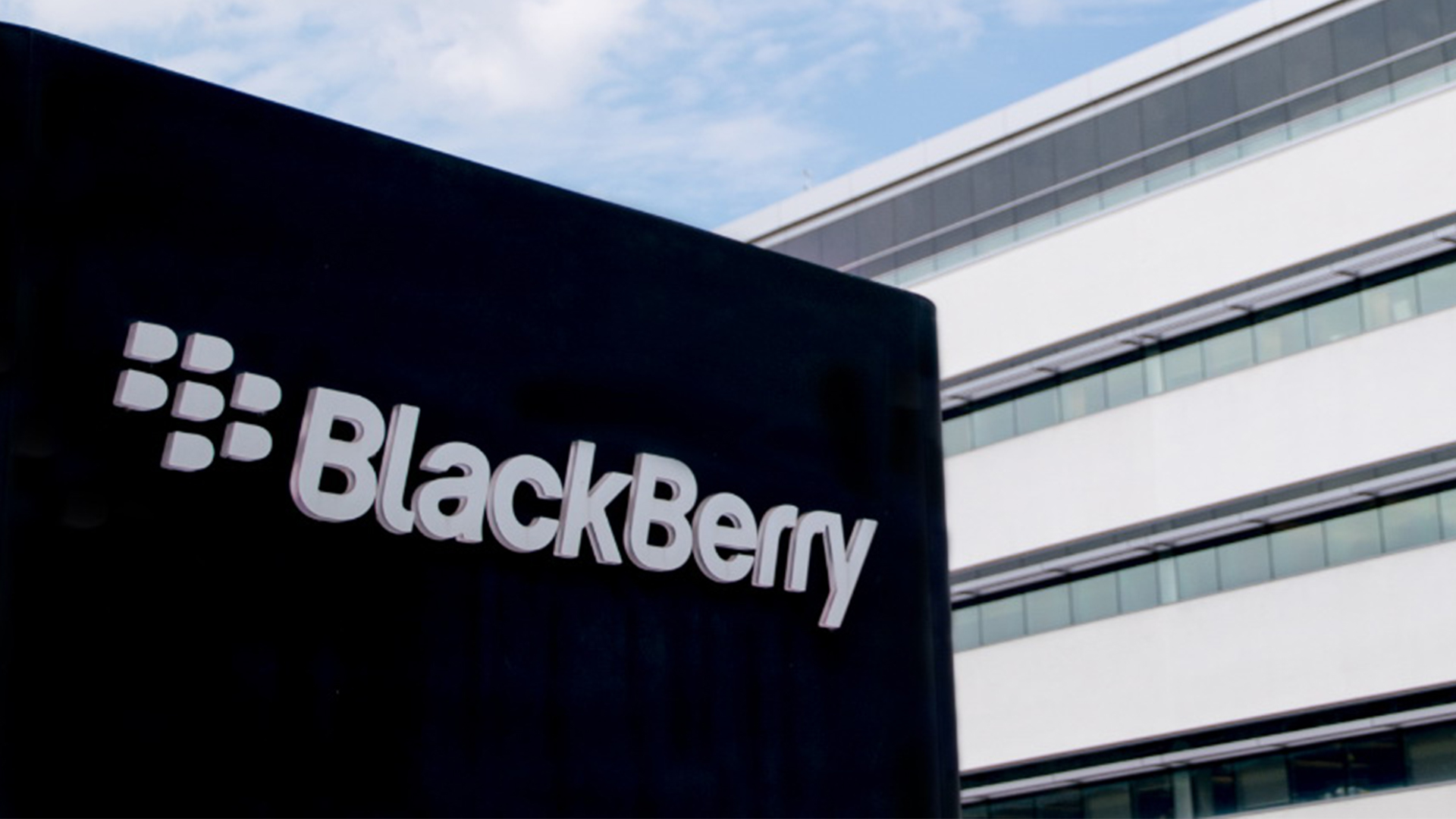 เลิกทำมือถือแล้วจริงๆ BlackBerry ขายสิทธิบัตรสมาร์ตโฟนในราคา 600 ล้านเหรียญฯ