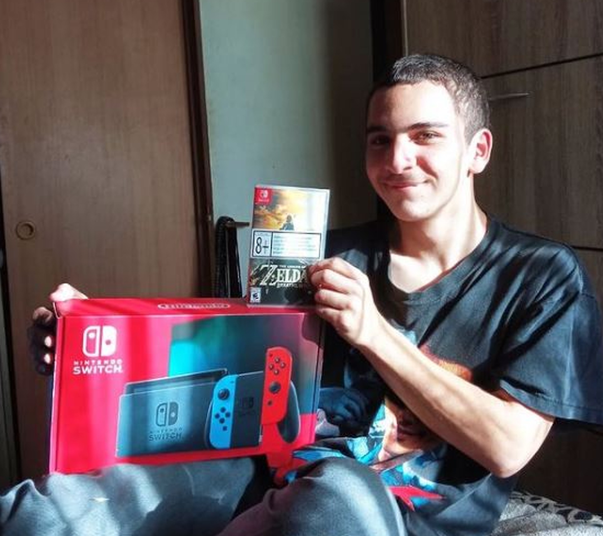 เด็กหนุ่มชาวชิลีเก็บกระป๋องนานถึง 9 เดือน จนได้ Nintendo Switch สมใจ