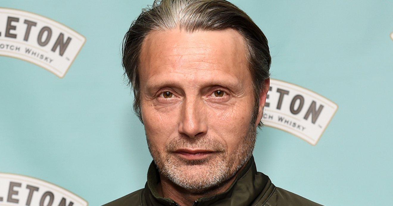 Mads Mikkelsen พูดถึงเทคนิคการแสดงแบบเข้าถึงบทตลอดเวลา ว่า “แ*ง ไร้สาระ”