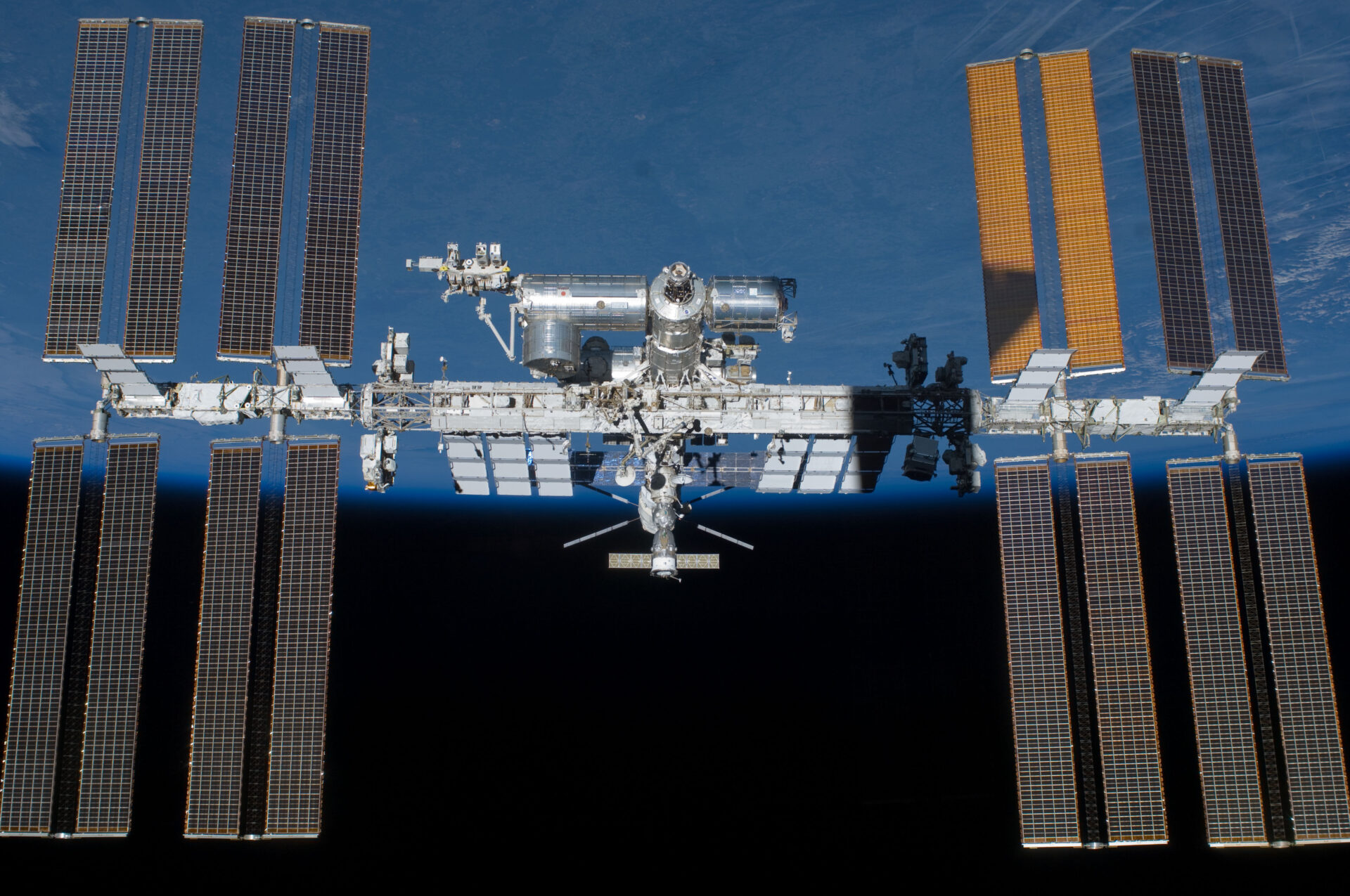รัสเซียขู่จะออกจากสถานีอวกาศนานาชาติ แต่ NASA ต้องการให้มีการร่วมมือต่อไป!