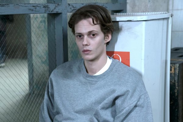 Bill Skarsgard