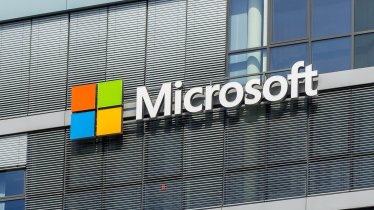 Microsoft ขึ้นแท่นบริษัทมหาชนที่มีมูลค่ามากที่สุดในโลกแซงหน้า Apple