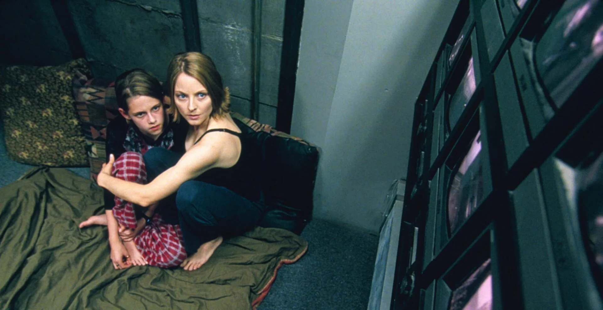 ‘Panic Room’ หนังแจ้งเกิด คริสเตน สจ๊วต ที่เดวิด ฟินเชอร์ เจอสารพันปัญหากว่าจะถ่ายจบ!