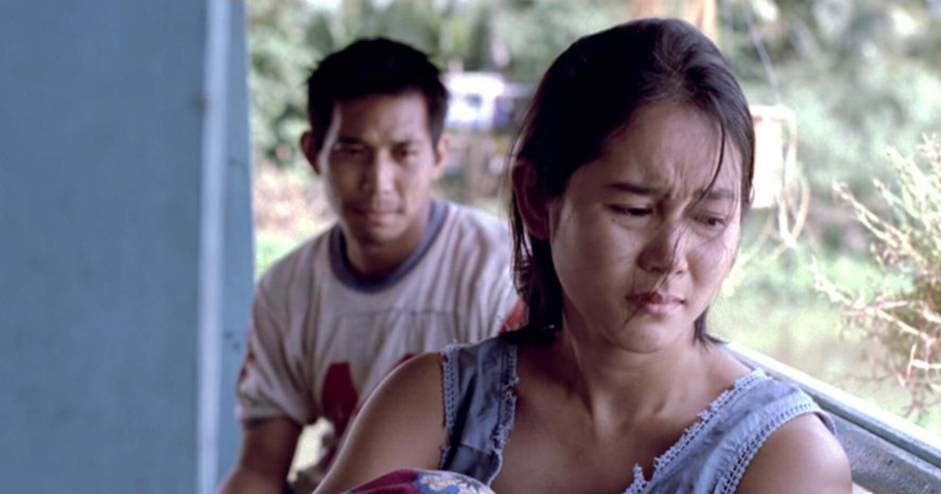 ‘มนต์รักทรานซิสเตอร์’ หนังตีแผ่สังคมไทยที่ “ลืมไม่ลง”