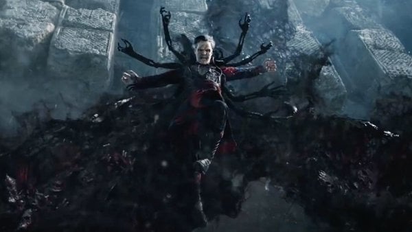 ‘Doctor Strange in the Multiverse of Madness’ แซงหน้า ‘The Batman’ ขึ้นเป็นหนังทำเงินสูงสุดในปี 2022