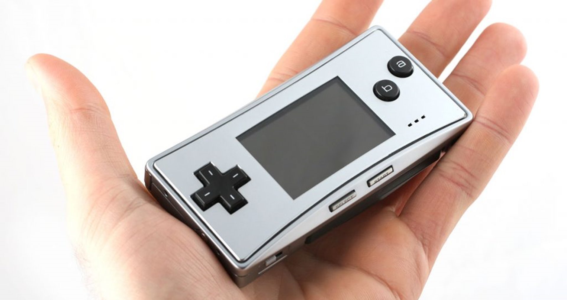 อดีตประธาน Nintendo คิดว่า Game Boy Micro เป็นความล้มเหลวตั้งแต่แรก