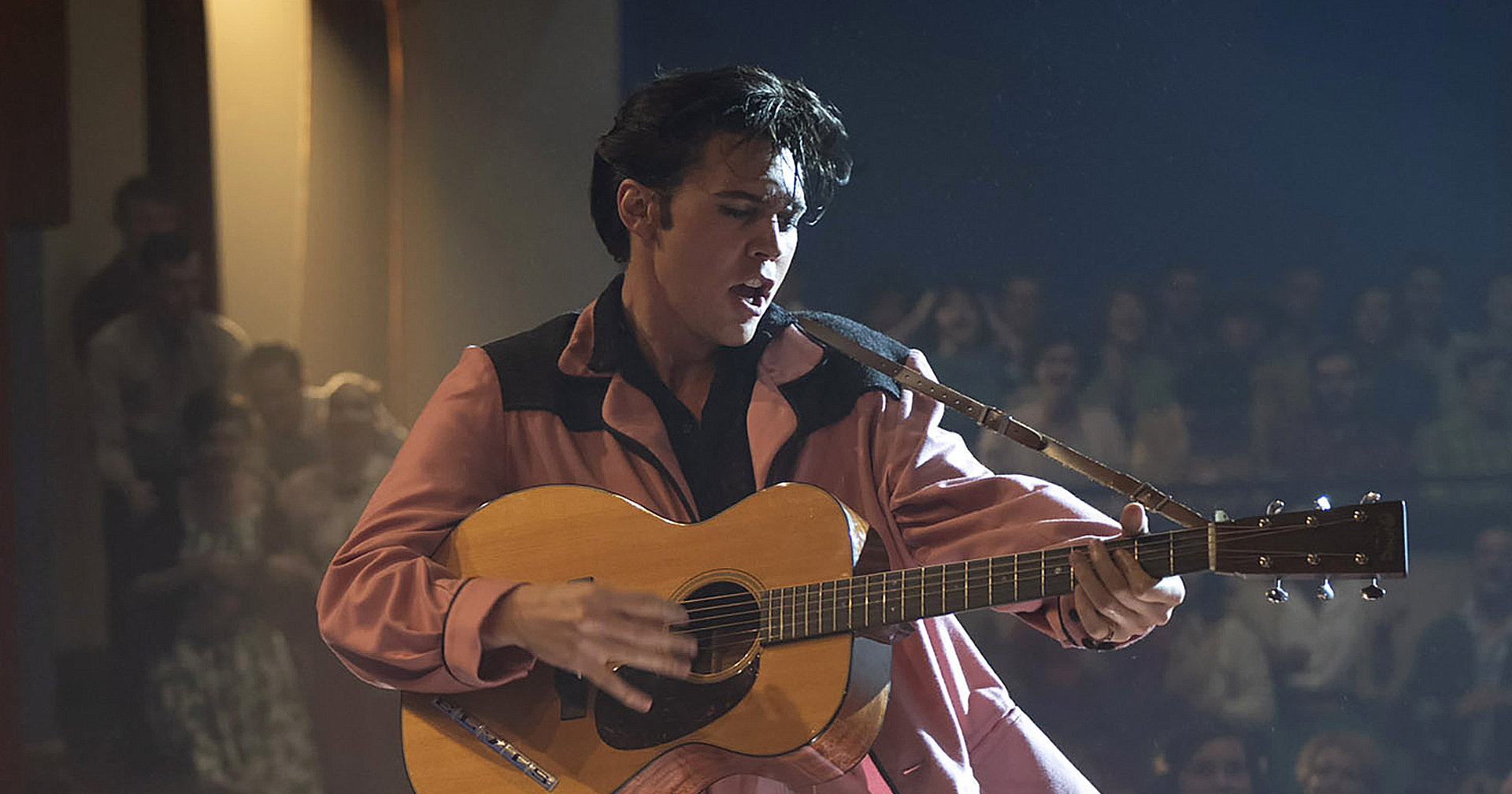 ออสติน บัตเลอร์ ร้องเพลง That’s All Right ได้อย่างยอดเยี่ยม ในเบื้องหลังการถ่ายทำ ‘Elvis’