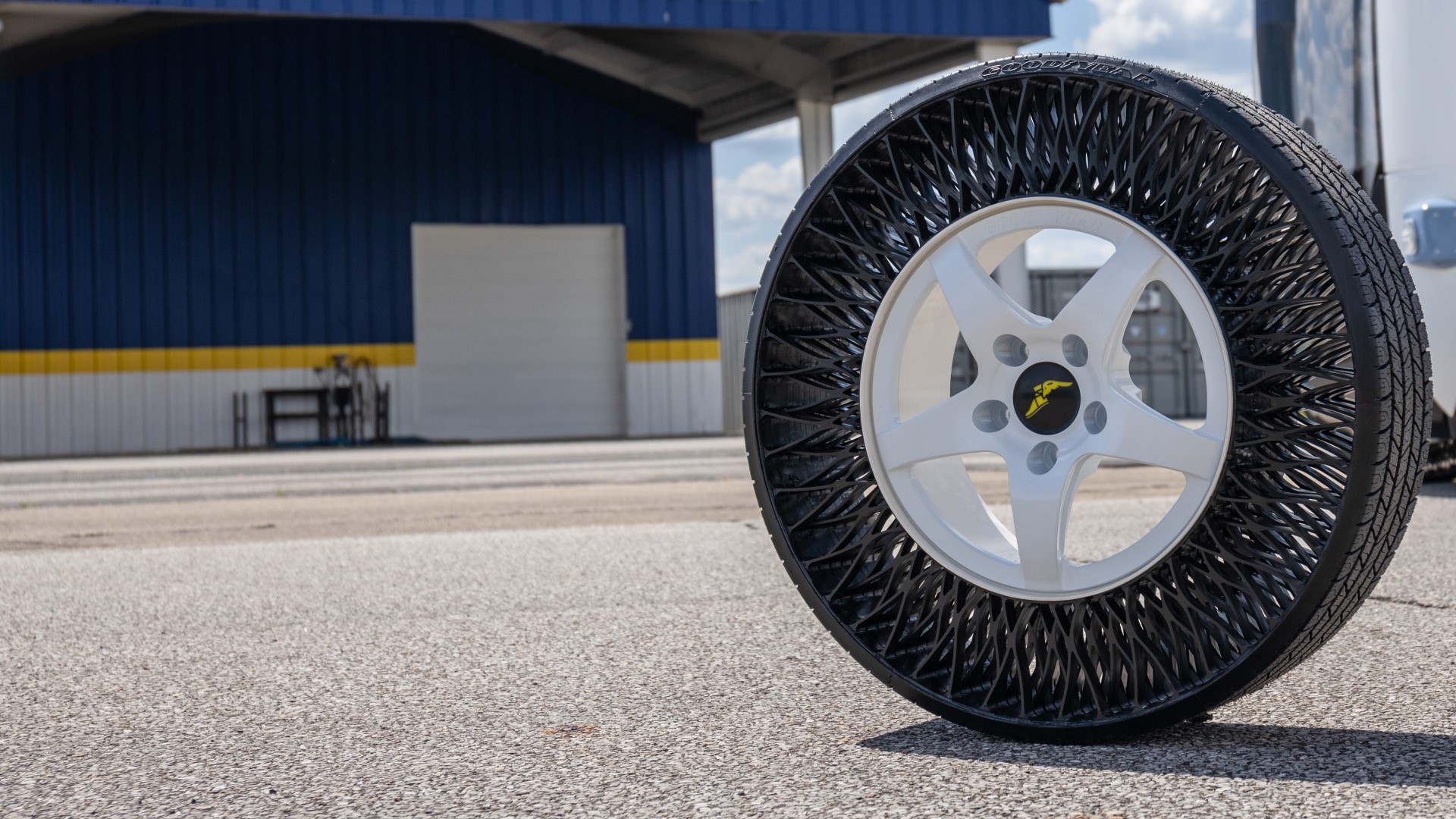 Goodyear กำลังพัฒนายางไร้ลมสำหรับยานพาหนะขับขี่อัตโนมัติ