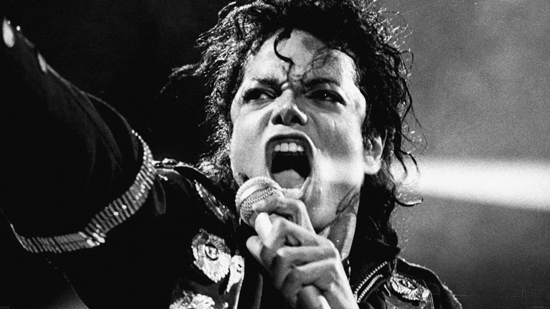 3 เพลงของ ‘Michael Jackson’ ถูกถอดออกจากสตรีมมิงท่ามกลางข้อกล่าวหาว่าเขาไม่ได้เป็นคนร้องเอง