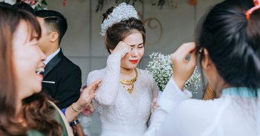 งอนแรง!! สาวจีนแต่งงาน เชิญเพื่อนร่วมงานไป 70 คน แต่มาแค่คนเดียว วันรุ่งขึ้นส่งใบลาออกเลย