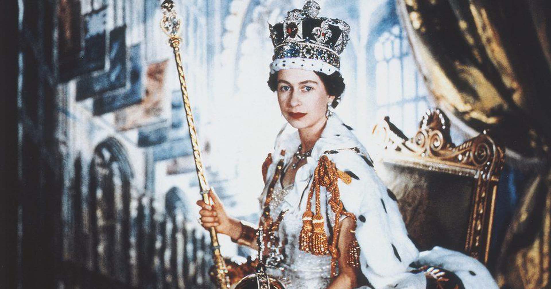 สมเด็จพระราชินีนาถเอลิซาเบธที่ 2 หนึ่งในประมุขที่ครองราชย์ยาวนานที่สุดในโลก