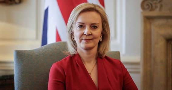 Liz Truss REUTERS / Rob Pinney