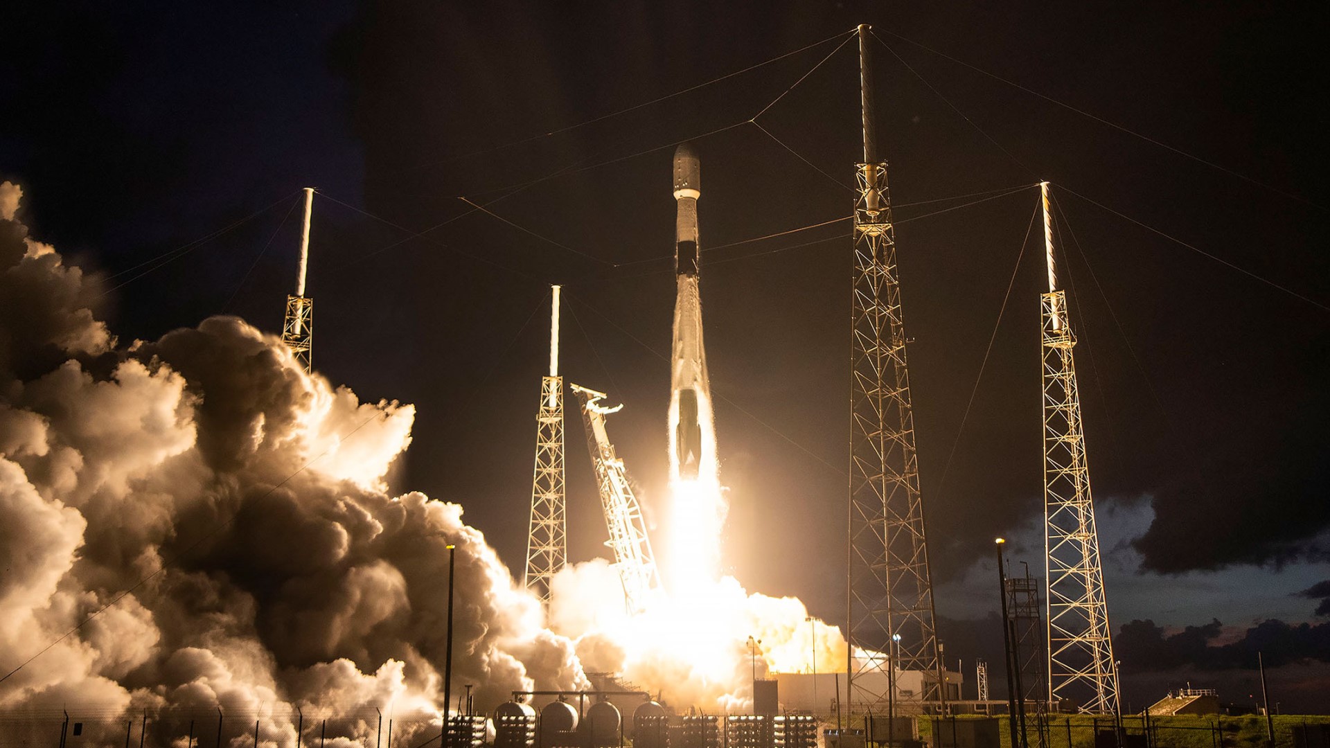 SpaceX ปล่อยดาวเทียม Starlink เพิ่มอีก 52 ดวง ในภารกิจ Group 4-35