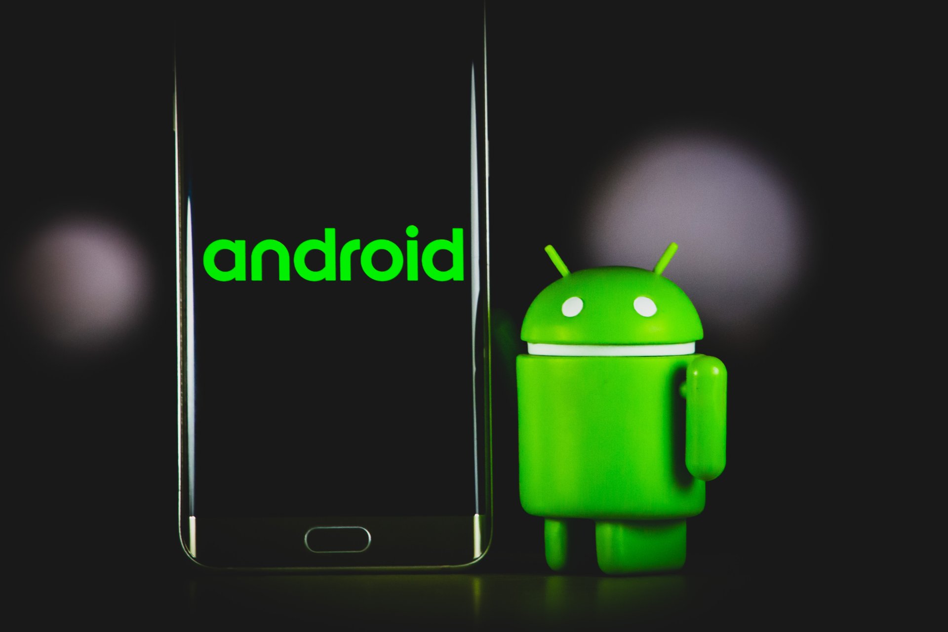 Android 14 จะรองรับการเชื่อมต่อดาวเทียมในปี 2023 และตัด Android Beam ออก