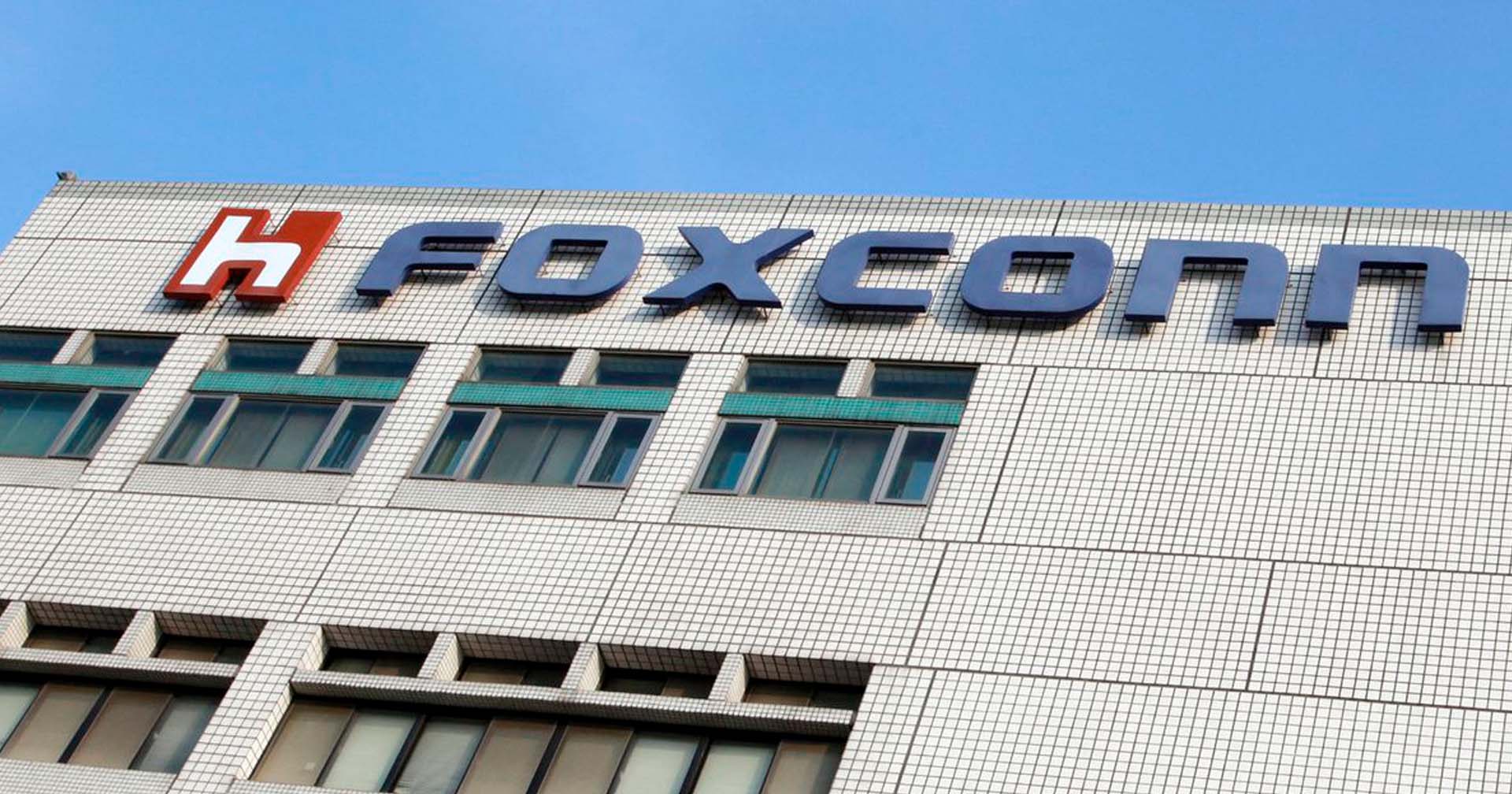 พนักงาน Foxconn ปีนรั้วหนีล็อกดาวน์ หลังโรงงานสั่งกักตัวเพื่อเร่งผลิต iPhone 14