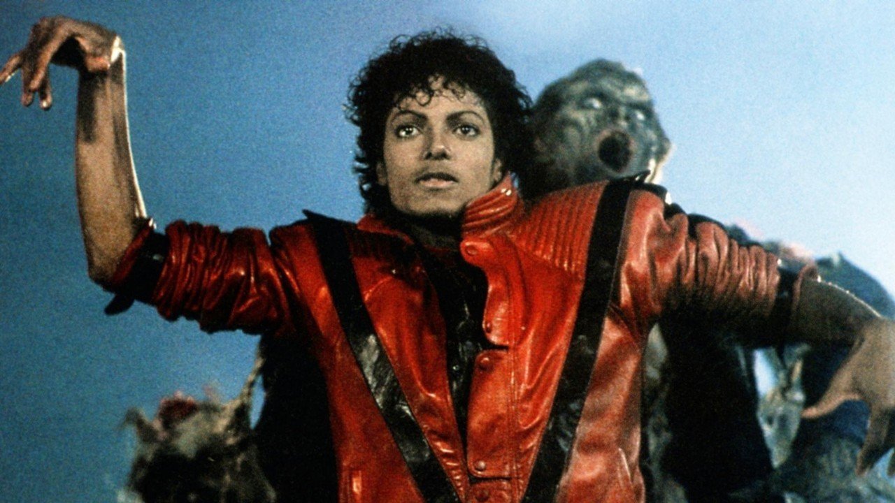 เรื่องราวของ ‘Thriller Jacket’ เสื้อแจ็กเก็ตสีแดงในตำนานของ Michael Jackson