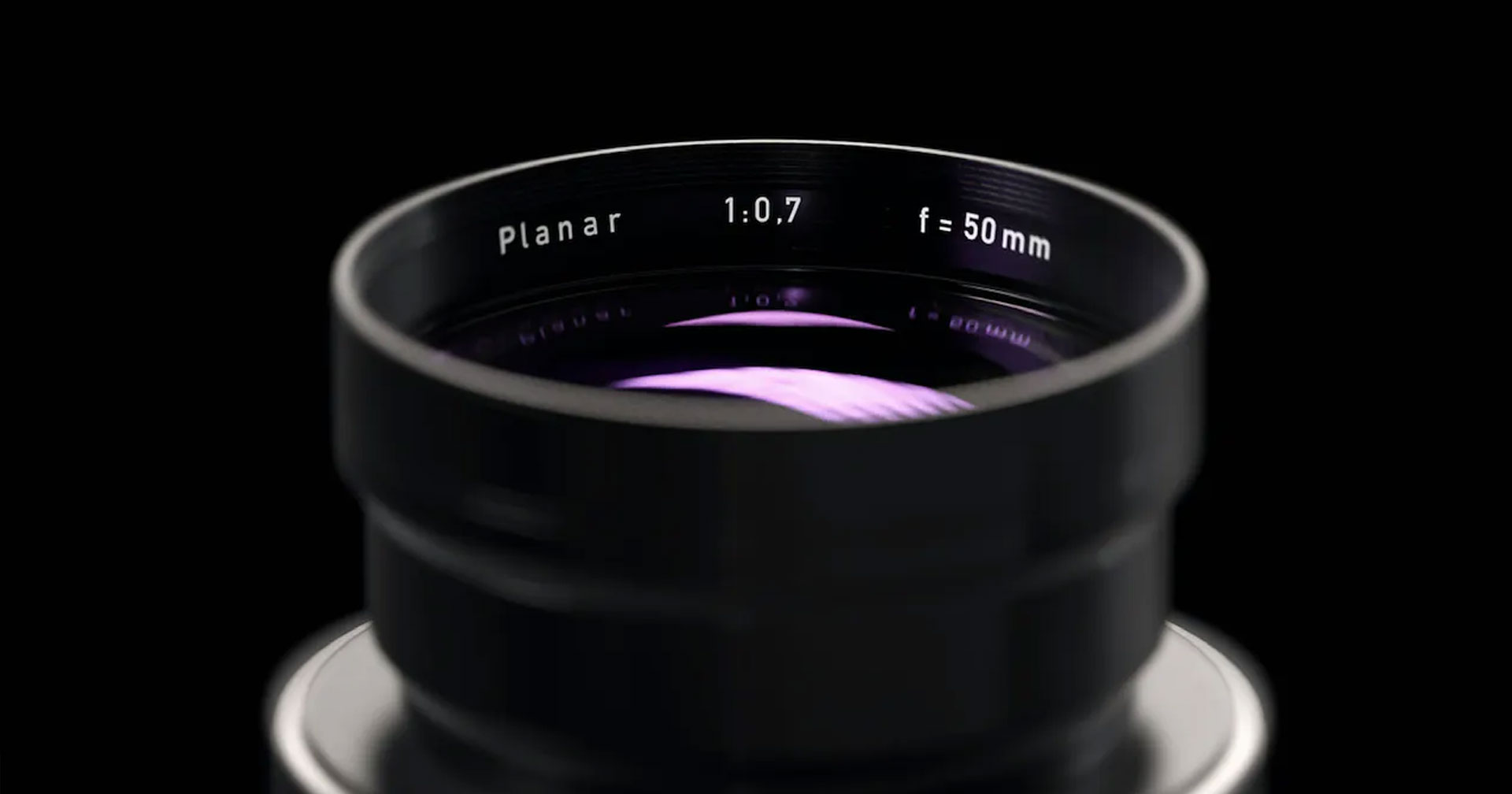 เลนส์ในตำนาน! Carl Zeiss Planar 50mm F0.7 ถูกจัดแสดงในพิพิธภัณฑ์ ZEISS Museum of Optic เยอรมนี