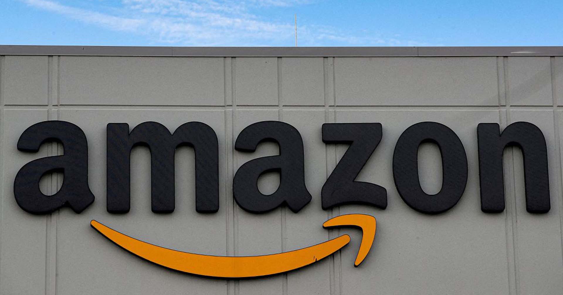 Amazon สั่งให้พนักงานทุกคนกลับมาทำงานที่ออฟฟิศ 5 วัน แต่ดูเหมือนจะลืมไปว่าหลายสาขายังมีโต๊ะไม่พอ