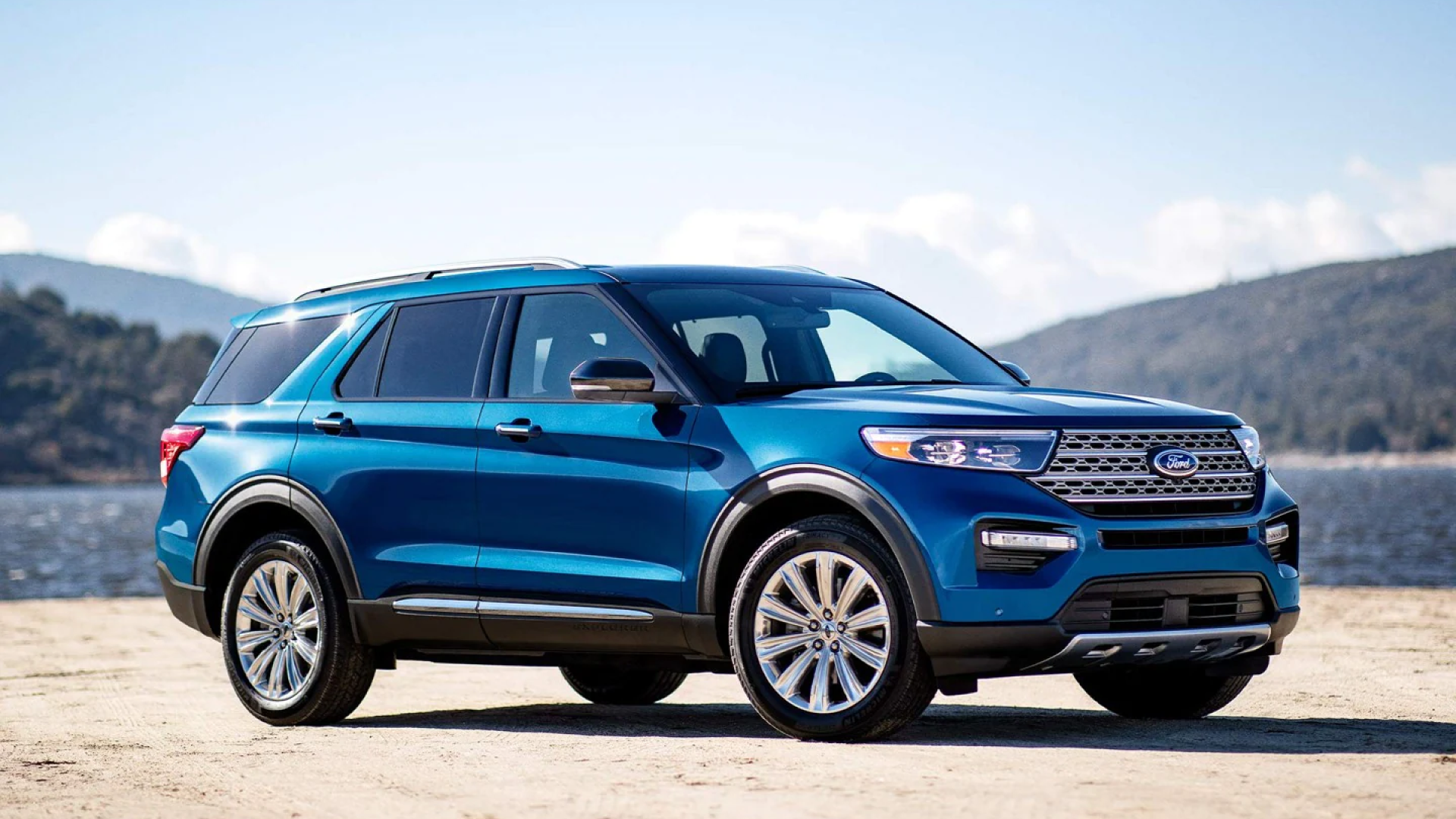 Ford เรียกคืนรถยนต์ SUV ทั่วโลก 462,000 คัน เนื่องจากปัญหากล้องมองหลัง