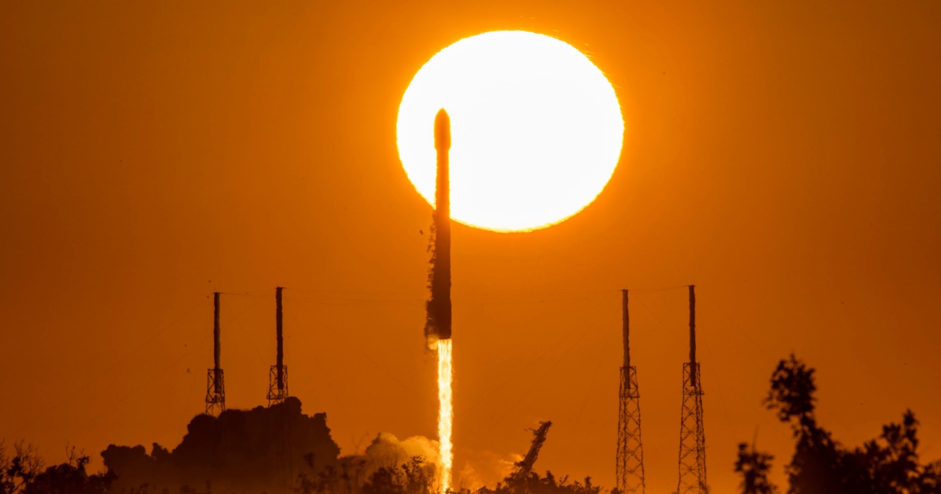 SpaceX ปล่อยดาวเทียมนำทางให้กับกองทัพอวกาศสหรัฐฯ ในภารกิจ GPS III Space Vehicle 06