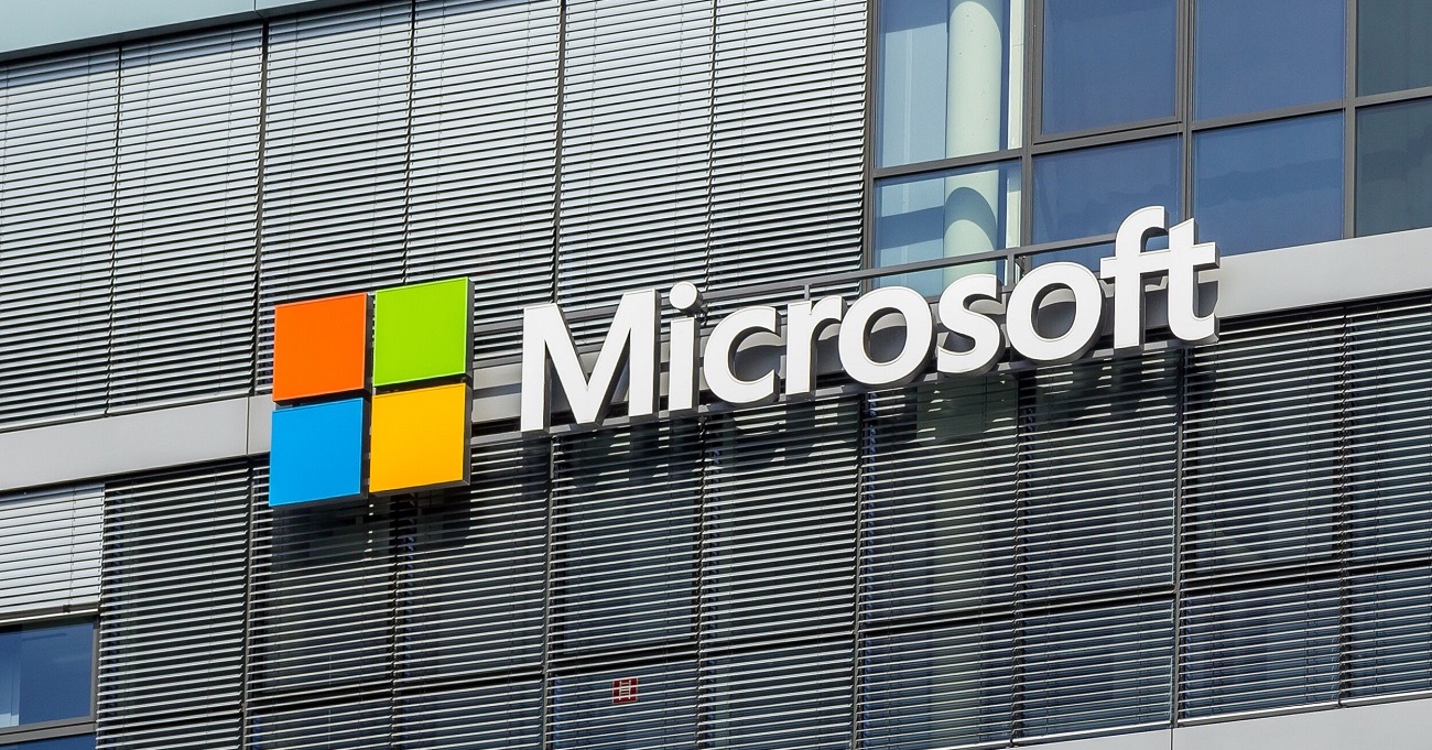 ลือ Microsoft วางแผนลงทุนกว่า 10,000 ล้านเหรียญใน OpenAI