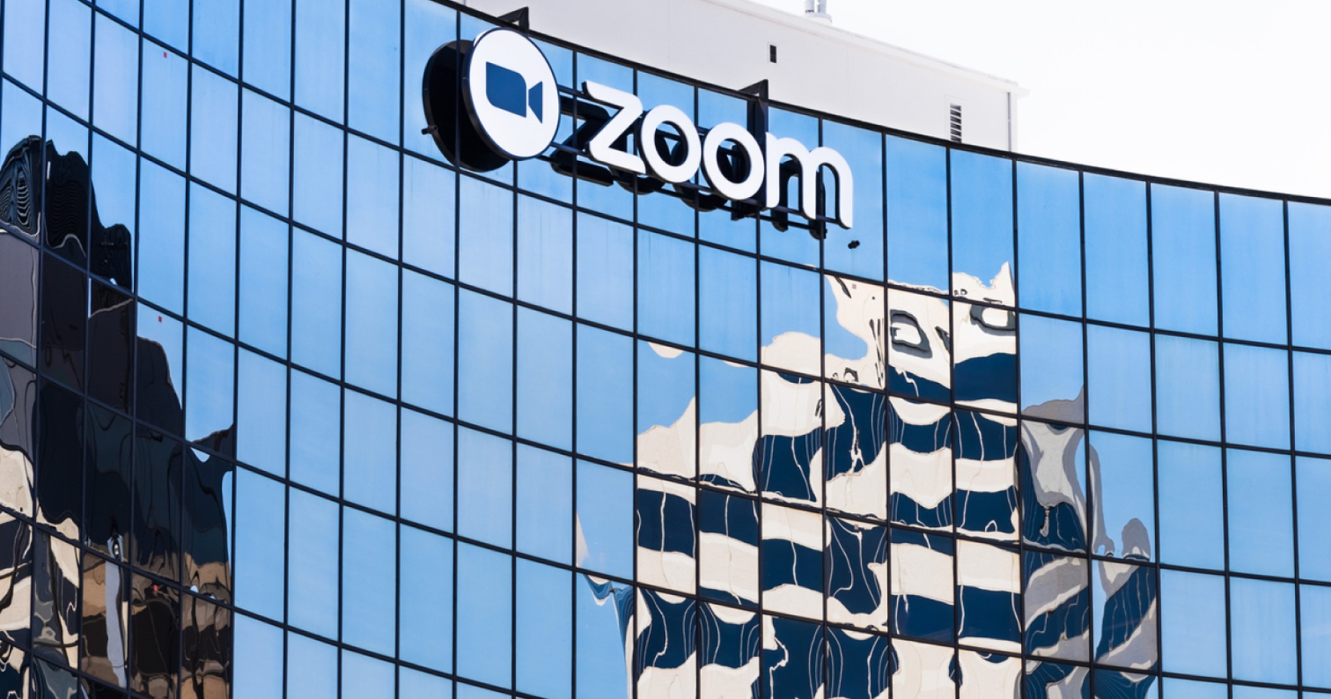 Eric Yuan แห่ง Zoom ประกาศลดพนักงาน 1,300 คน พร้อมลดเงินเดือนตัวเอง 98%