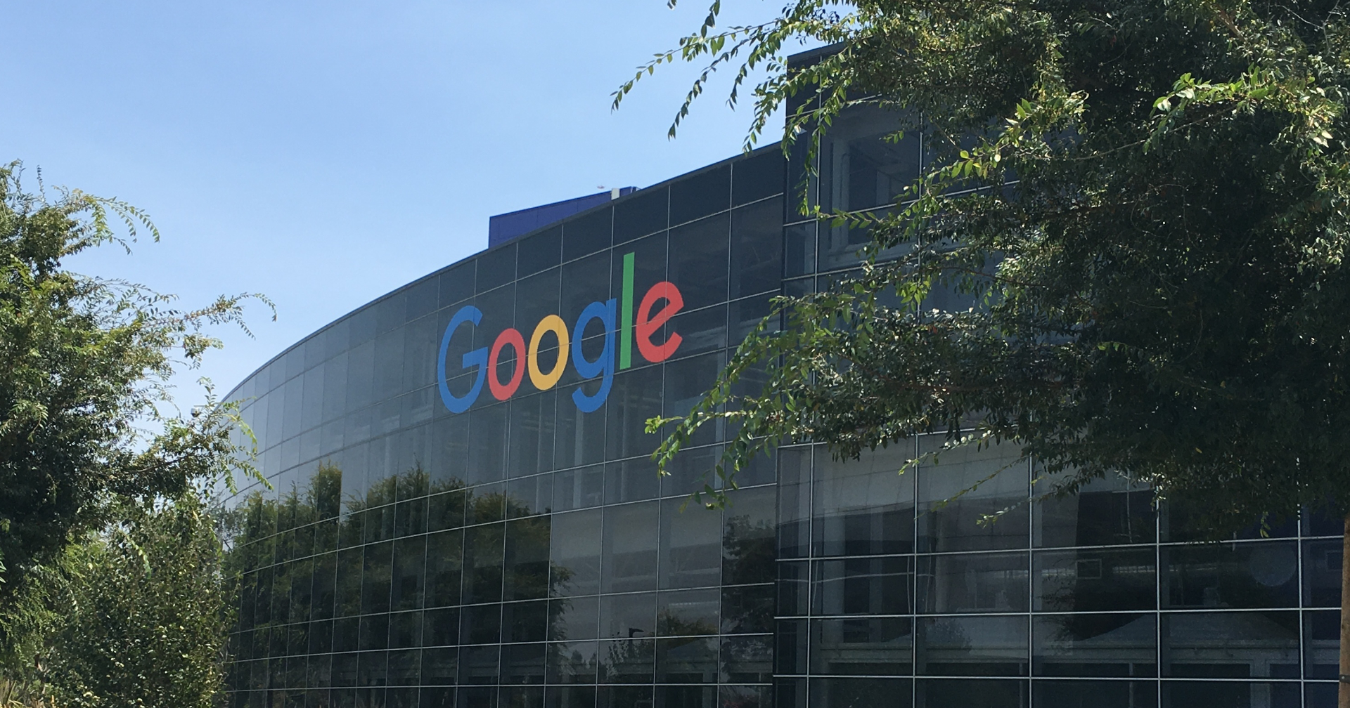 Google ขอให้พนักงานแชร์โต๊ะทำงาน เพื่อลดต้นทุนด้านสถานที่ 