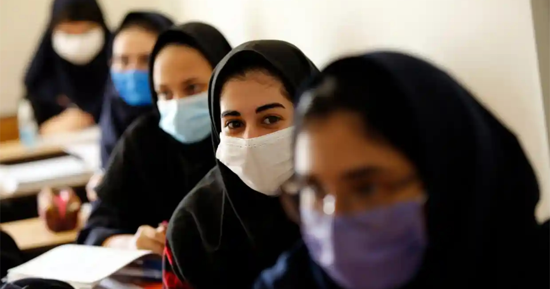 นักเรียนหญิงในอิหร่านตกเป็นเป้าการวางยาพิษนานกว่า 3 เดือน และรัฐบาลยังหาสาเหตุไม่ได้