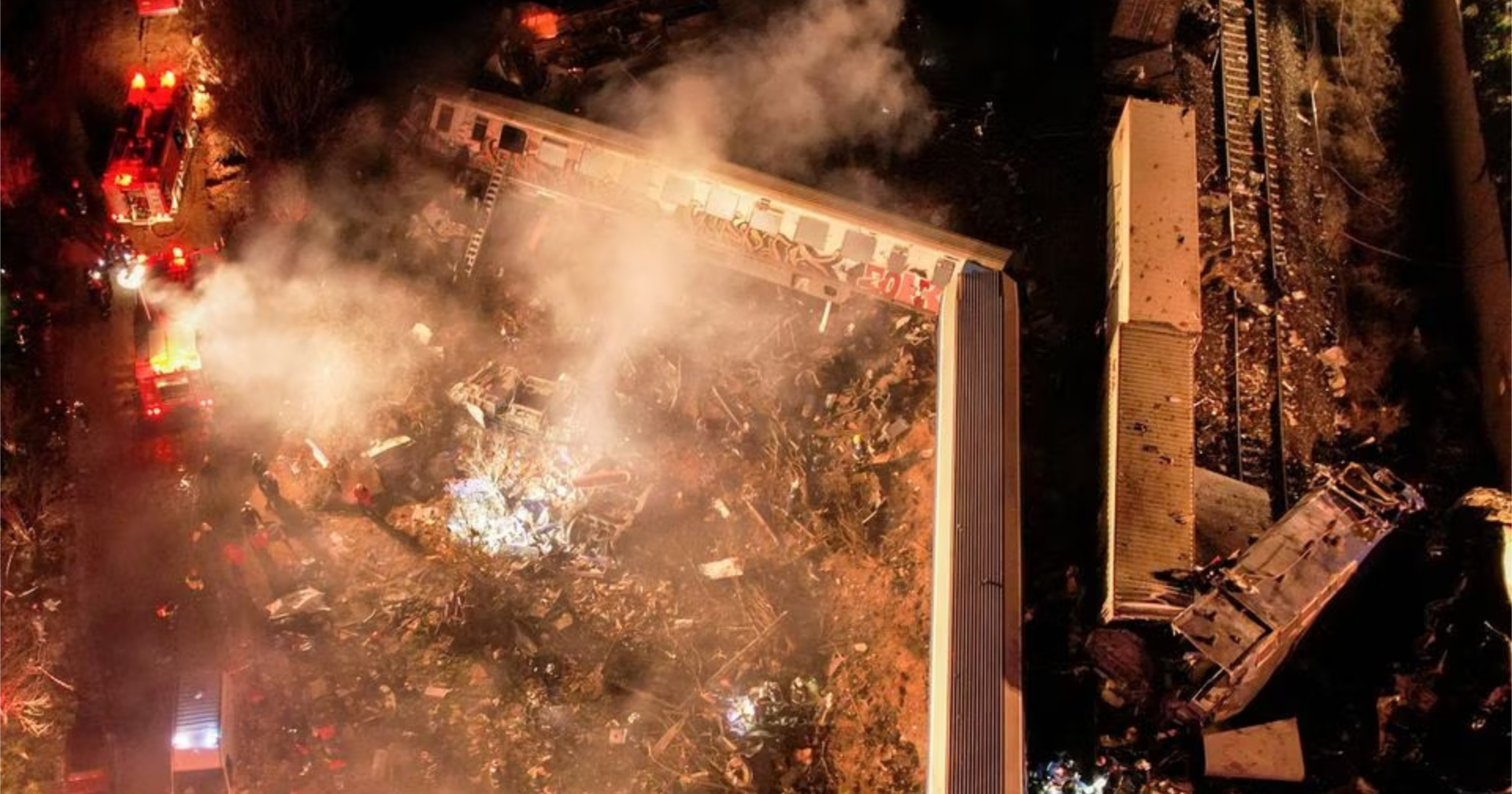 เกิดเหตุรถไฟ 2 ขบวน ชนกันในประเทศกรีซ พบผู้เสียชีวิตแล้ว 26 ราย บาดเจ็บเกือบร้อย