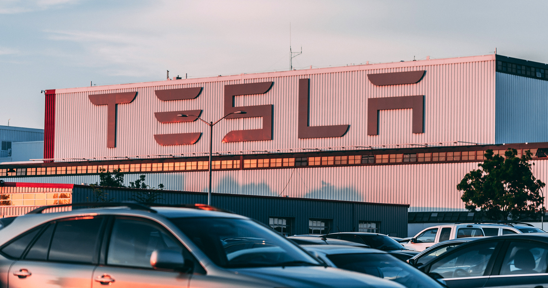 ฟ้องร้องแล้ว! กรณีพนักงาน Tesla แชร์รูปภาพและวิดีโอส่วนตัวของลูกค้า