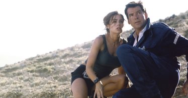 Denise Richards James Bond The World Is Not Enough Pierce Brosnan
