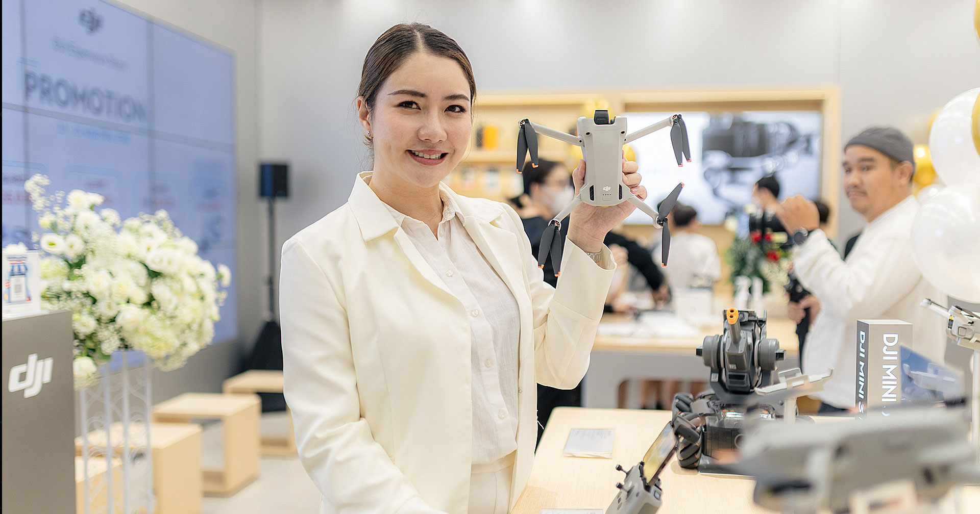 เปิดตัว DJI Experience Store สาขาเซ็นทรัล เชียงใหม่ ตอบโจทย์ทุกประสบการณ์การเล่าเรื่องทางอากาศของโดรนเลิฟเวอร์ภาคเหนือ