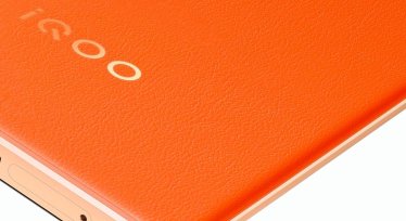 iQOO Neo 7 Pro รุ่นสีส้มอาจมีพื้นผิวด้านหลังแบบหนัง !