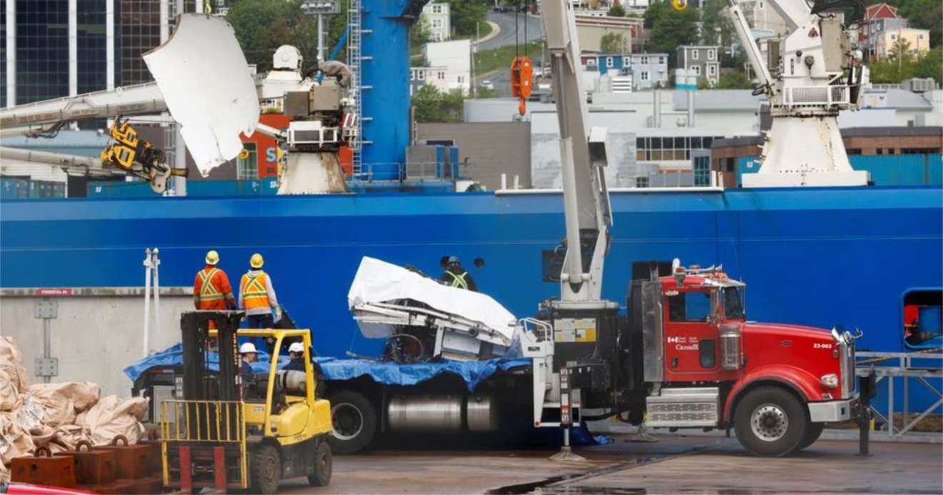 salvaged pieces of the Titan submersible