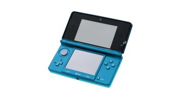 Chinese Man Selling Pirated 3DS ROM
