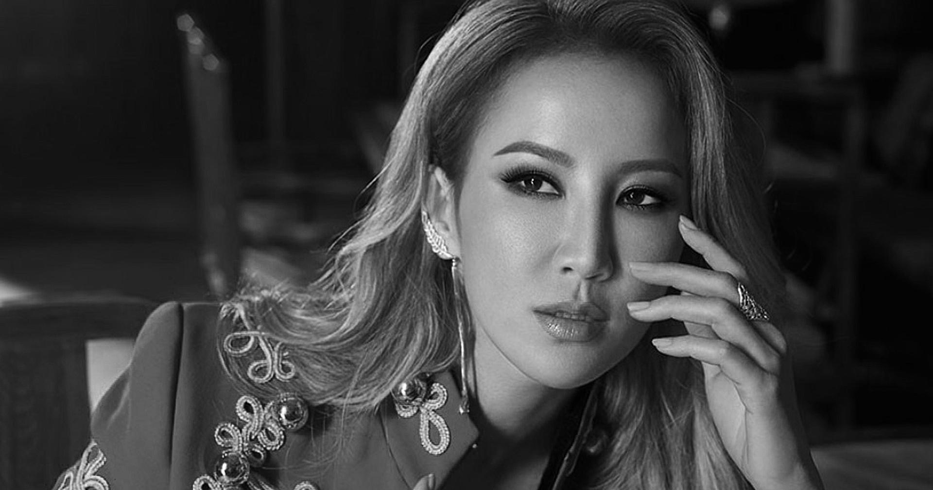 Coco Lee นักร้องดังผู้นำเสียงเพลงของจีนสู่เวทีโลก จบชีวิตตนเองที่บ้านพัก