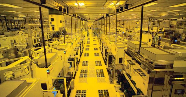 รายงานเผย Intel เล็งจับมือ TSMC ตั้งธุรกิจผลิตชิป
