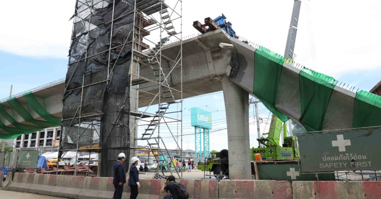 ทีมวิศวกร สจล. ลงพื้นที่ ตรวจสอบสะพานยกระดับอ่อนนุช - ลาดกระบัง