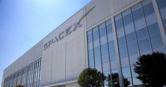Justice Department sues SpaceX, alleging discriminatory hiring practices