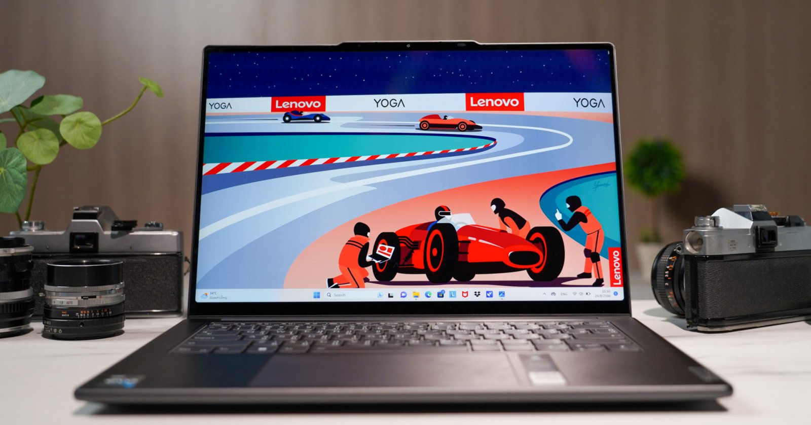 Lenovo Yoga Pro 9i หน้าตามินิมอล แต่แรงระดับเกมมิง