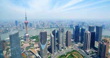 Vacancies rise at top Beijing and Shanghai towers as tenants seek lower rents
