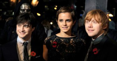 Daniel Radcliffe ปฏิเสธ Emma Watson และ Rupert Grint ที่ชวนสักสัญลักษณ์ Harry Potter ด้วยกัน