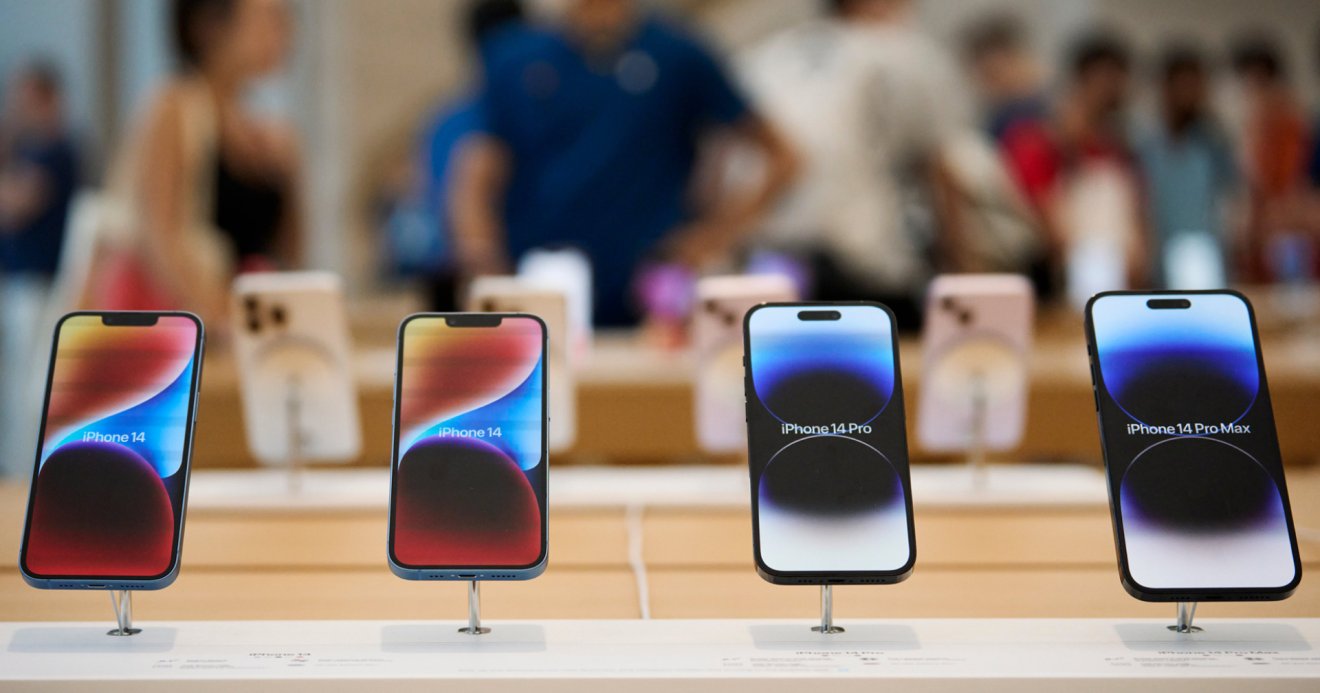 หรือนี่จะเป็นสัญญาณ? ยอดขายสมาร์ตโฟน Samsung อาจแพ้ iPhone เป็นครั้งแรก!