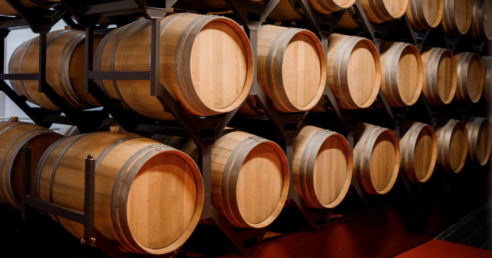 รัฐบาลฝรั่งเศสทุ่มเงิน 7,500 ล้านบาท เทไวน์ทิ้ง 300 ล้านลิตร แก้ปัญหาสินค้าล้นตลาด