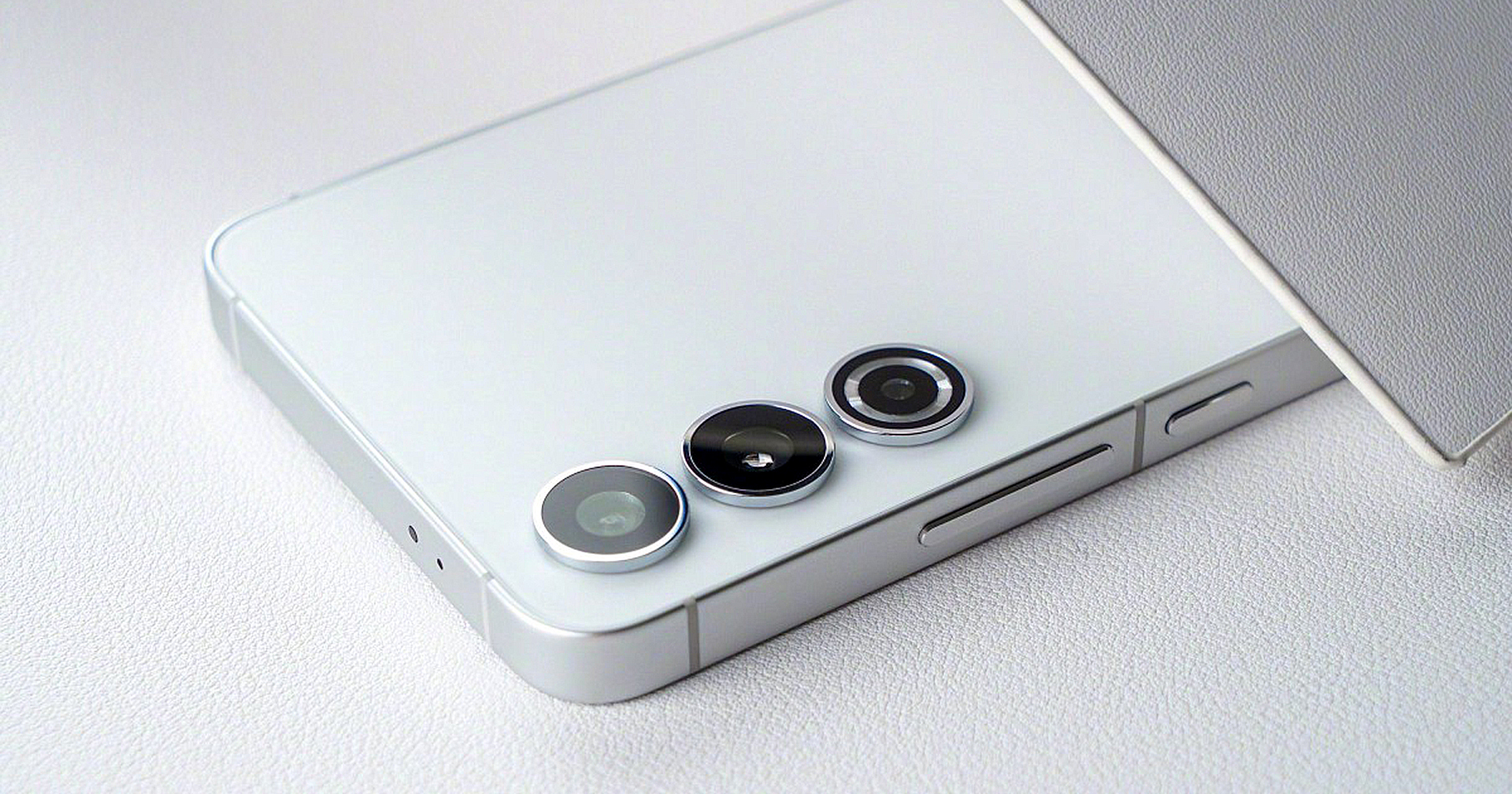 samsung galaxy s24 mock