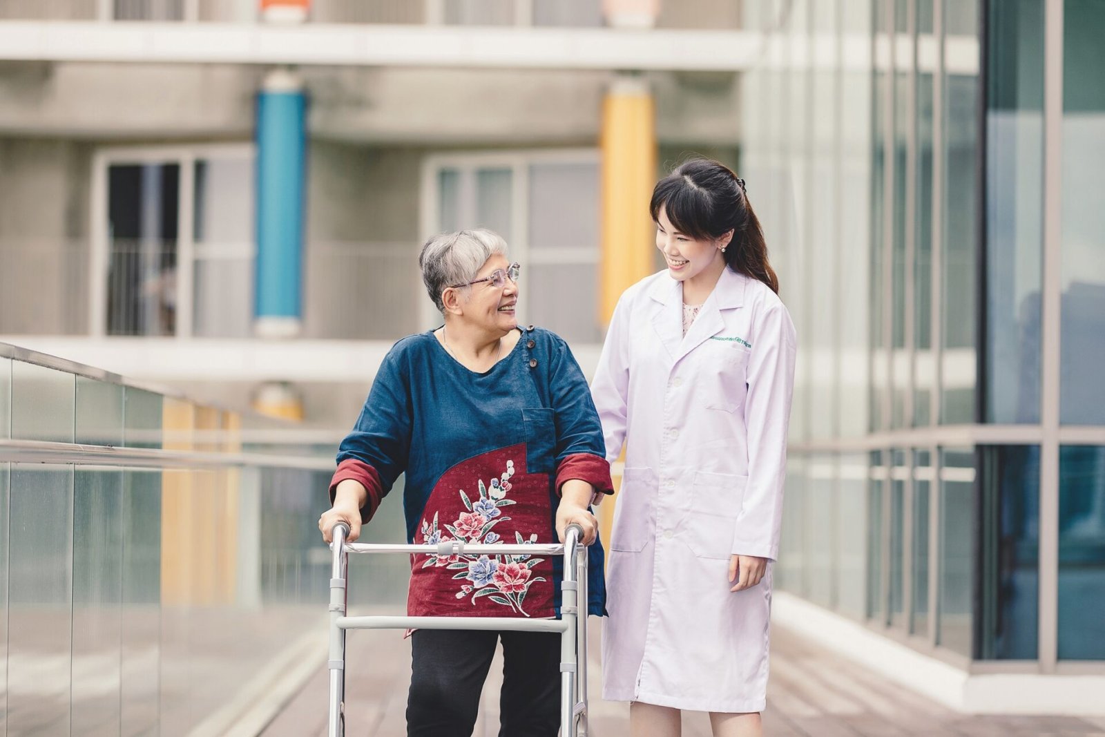 คณะแพทย์ศิริราช ชูโมเดลดูแลผู้ป่วยสูงวัยแบบ Transitional care เพื่อคุณภาพชีวิตที่ดีอย่างยั่งยืน
