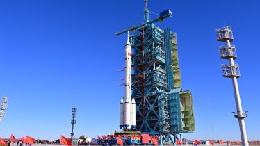 จีนกำลังจะปล่อยภารกิจ Shenzhou-17 สับเปลี่ยนลูกเรือบนสถานีอวกาศ Tiangong ครั้งที่ 3