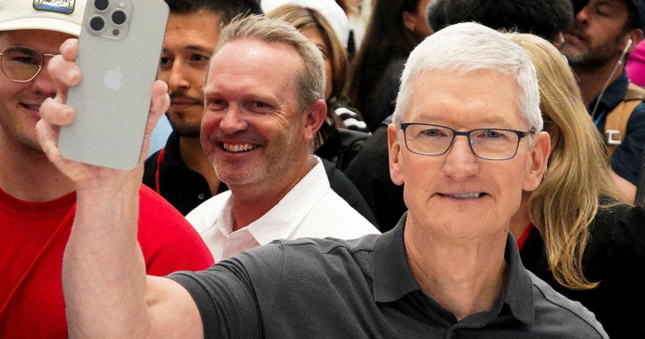 ‘ทิม คุก’ โกยเงิน 1,500 ล้านบาทเข้ากระเป๋า หลังขายหุ้น Apple ล็อตใหญ่ในรอบ 2 ปี 